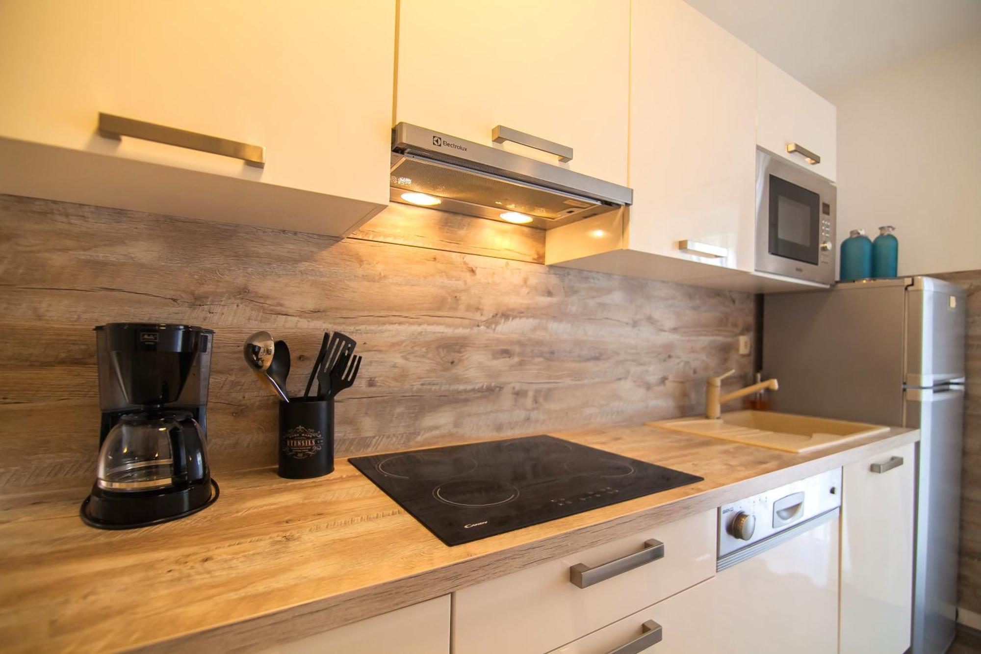Helvetia Sunny Apartments Бол Экстерьер фото