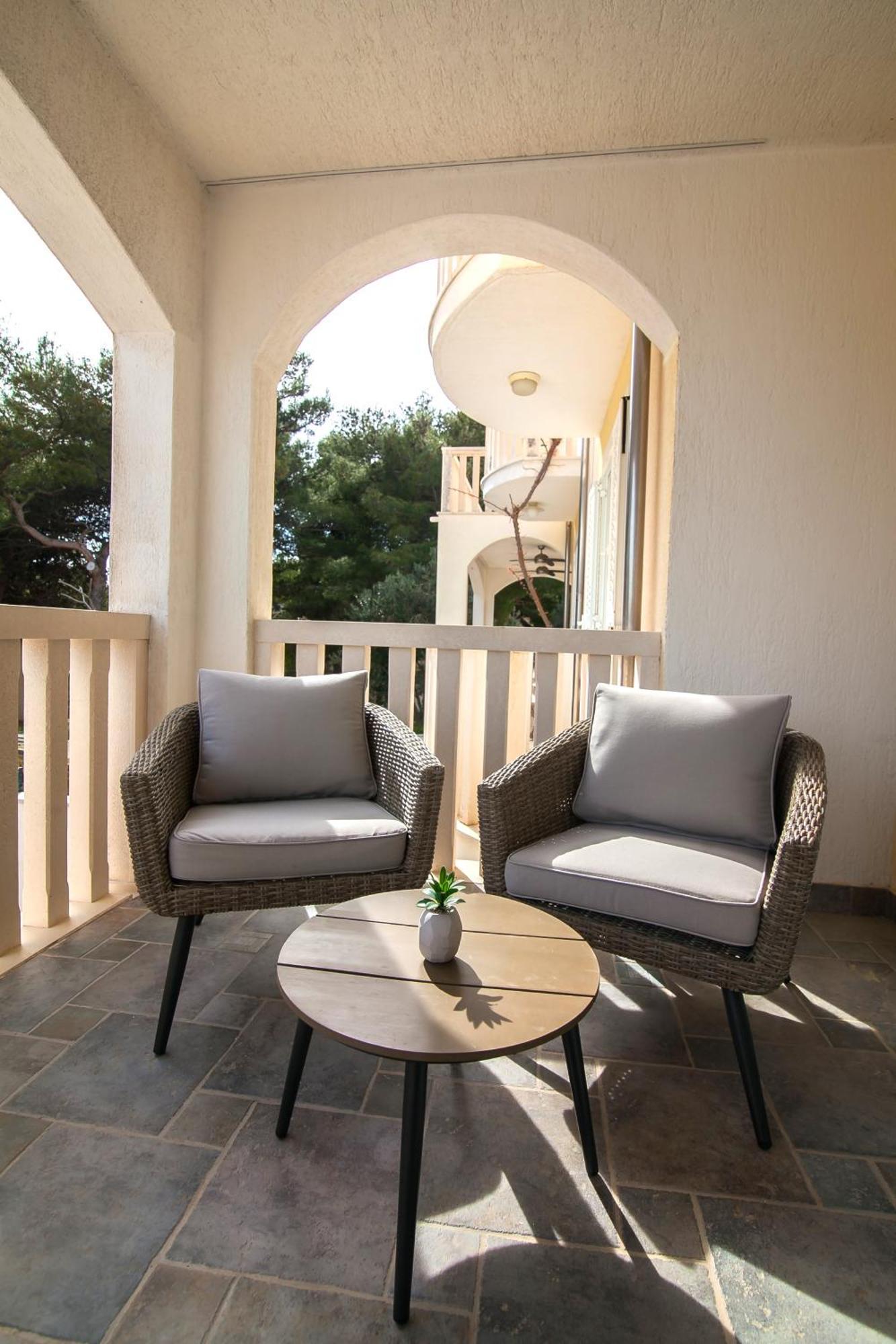 Helvetia Sunny Apartments Бол Экстерьер фото